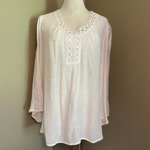Chic By Design Sz L White Lace Detail Blouse